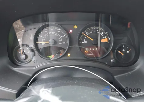 2015 Jeep Compass Sport из США, поврежденный, VIN 1C4NJCBA8FD124402